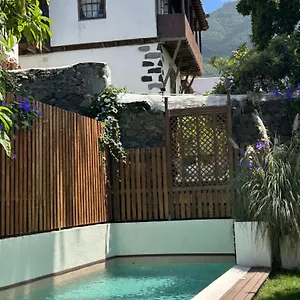 https://casa-la-aldaba.tenerifehoteles.net
